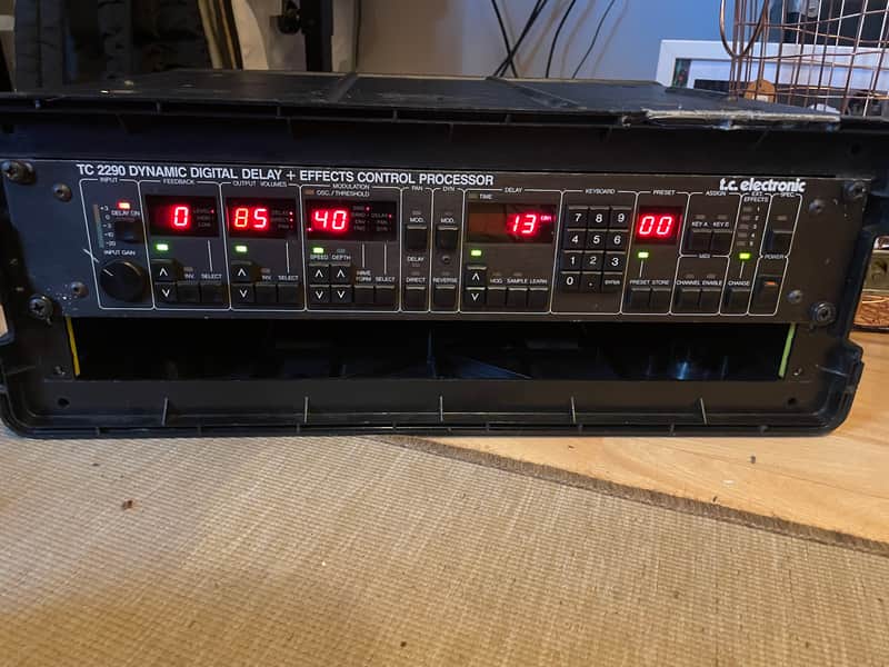 TC Electronic 2290 Dynamic Digital Delay + TC 0144 Remote Controller image 1