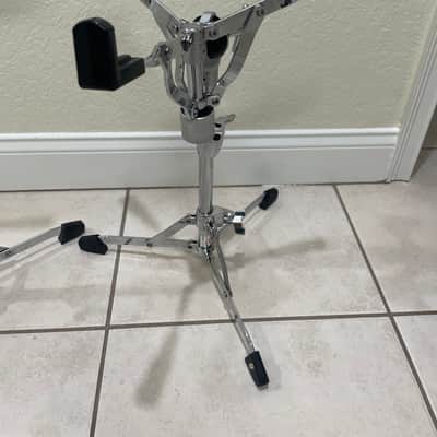 Gibraltar 8713UA 8000 Series Flat Base Tom / Snare Stand with Ultra Adjust Basket - Chrome image 4