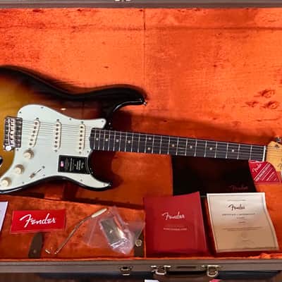 Fender American Vintage II 1961 Stratocaster - Sunburst /8lbs. 4.7oz. #V2443048 image 1