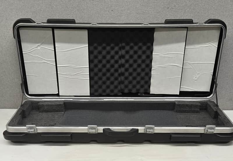 SKB 3SKB 4316 Low Profile ATA Transport Keyboard Case image 1