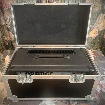 Orange AD200 Bass MK3 200-Watt Bass Amp Head - Black + Hard Case image 3