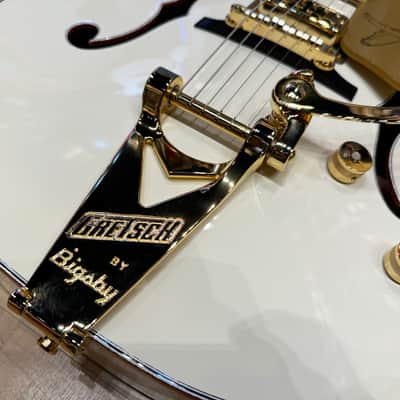 Gretsch G6136T-MGC Michael Guy Chislett Signature Falcon Hollow Body Guitar 2023 - Vintage White image 10