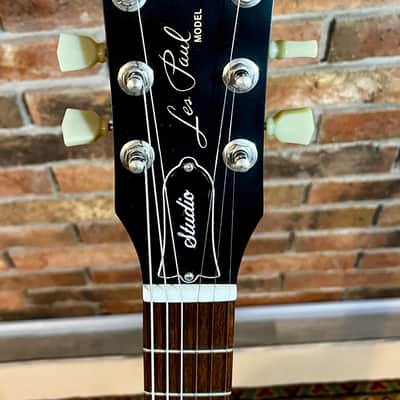Gibson Les Paul Studio 2008 - Worn Cherry image 6