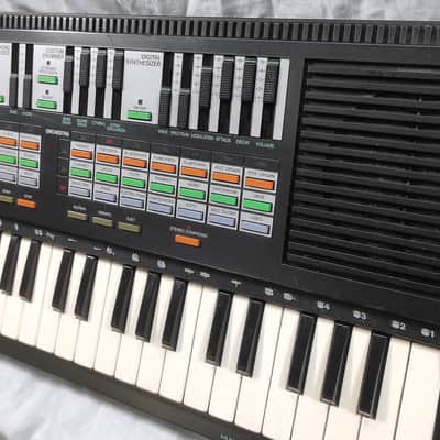 Yamaha PSS-570 (1987, 2 op FM sounds, FM edit, PCM rhythms, great keys) image 11