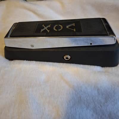 Vox V847A Wah with 9V Jack 2007 - Present - Black / Chrome image 3