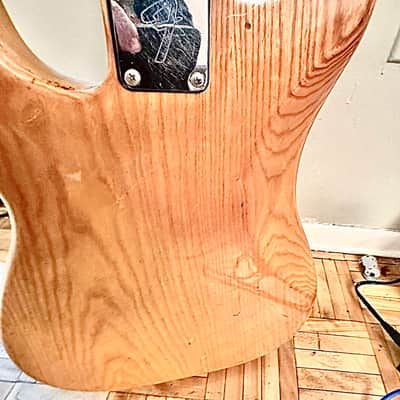 Fender Precision Bass 1975 With Original Case image 3