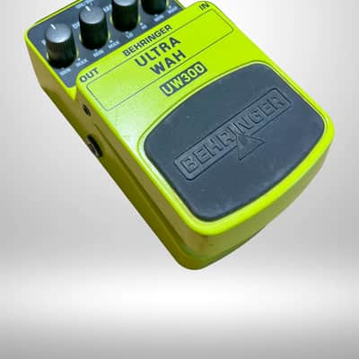 Behringer UW300 Ultra Wah 2010s - Green image 2