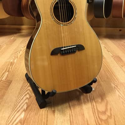 Alvarez Ap70 Natural image 1