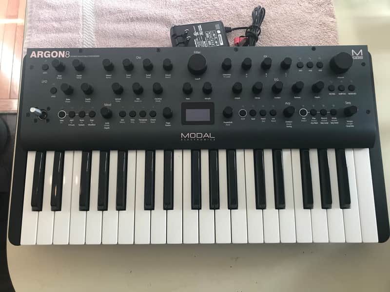 Modal Electronics Argon8 8 Voice 37-Key Wavetable Synthesizer in mint condition with power supply. image 1