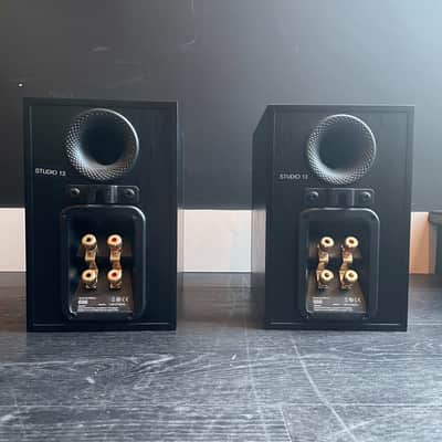 Bowers and Wilkins 686 (pair) image 2