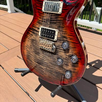 PRS Tremonti 2020-2023 - Cherry charcoal burst image 20