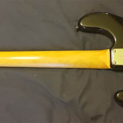 Ernie Ball Music Man Stingray 4 bass 'Evanescence style' GlossBlack (Mirror) + hardfoam case & strap image 2