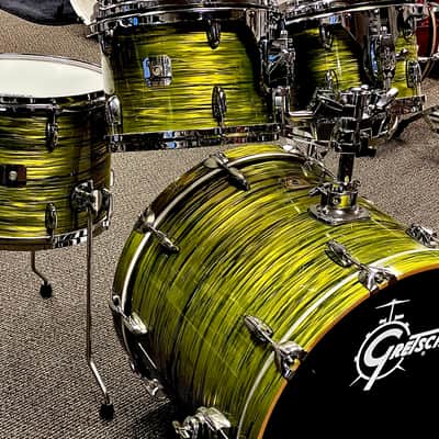 Used 5pc Gretsch Renown Green oyster Drumset image 1