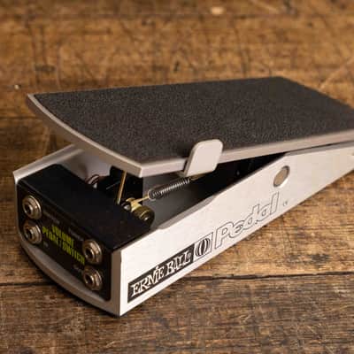 Ernie Ball P0-6168 250K Mono Passive Volume Pedal with Switch 2010s - Silver image 3
