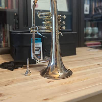 Jean Baptiste JBFL-G329 2015s - Brass with a red-hued bell image 2