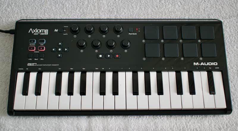 M-Audio Axiom Air Mini 32 Key USB MIDI Keyboard Controller 2010s - Black image 1