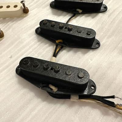 Fender Custom Shop Josefina Hand-Wound AGED / Relic Strat Pickup Set – RARE Custom Spec 7.4kΩ – Matched Output image 15