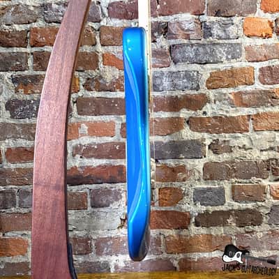 Fender Standard MIM Stratocaster Electric Guitar w/ HSC (2010s - Lake Placid Blue) image 5