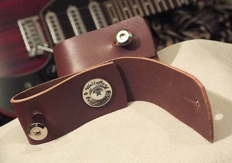 Well-Hung Old School Leather Guitar Strap Locks - various colours image 1