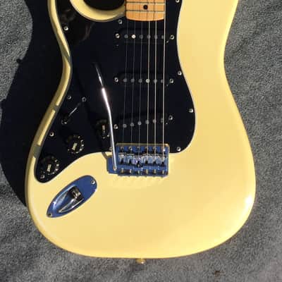 Fender Stratocaster Lefty 1976 Olimpic White Maple Neck image 1