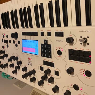 Modal Electronics 001 Hybrid Digital / Analog 2-Voice Synthesizer 2010s - White image 6