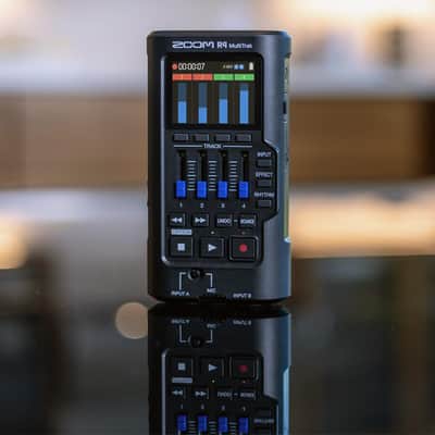 Zoom R4 MultiTrak 32-Bit Float Handheld Recorder image 15