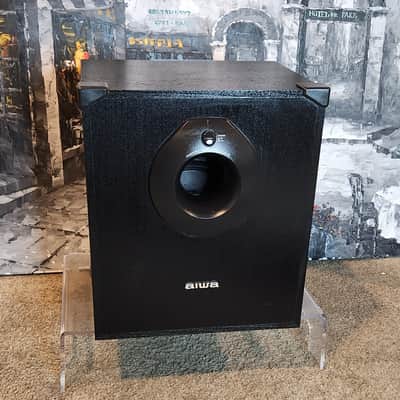 Aiwa Aiwa TS-W45) vintage powered active subwoofer 90s - Black image 1