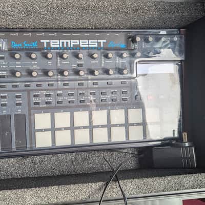Dave Smith Instruments Tempest 6-Voice Drum Machine 2011 - 2018 - Black with Wood Sides image 4