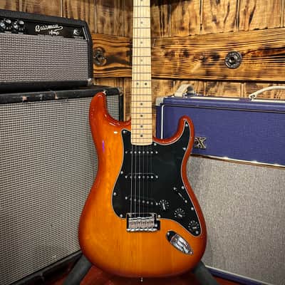 Fender Deluxe Stratocaster HSS with Maple Fretboard 2021 - 75th Anniversary- Tobacco Sunburst image 1