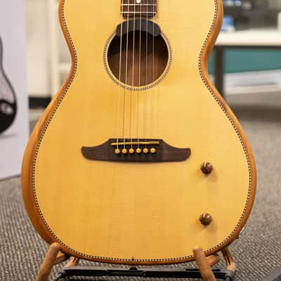 Fender Highway Series Parlor Spruce Top 2023 - Present - Natural image 2