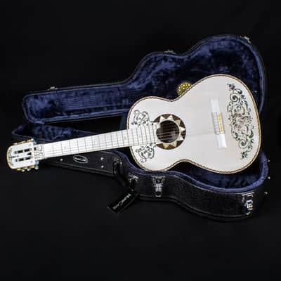 Cordoba The Disney Pixar Coco X Córdoba Replica Collection Limited Edition 14/20 Worldwide image 3