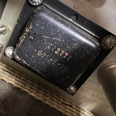 Fender Vibro Champ Amp vintage guitar amplifier - Made in USA 1962? 1966? image 5