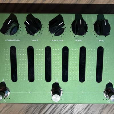 Darkglass Electronics ADAM Aggressively Distorting Advanced Machine – Bass Preamp / DI / Distortion image 2