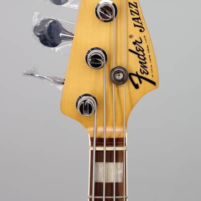 Fender Vintera III Early '70s Jazz Bass Candy Apple Red image 4