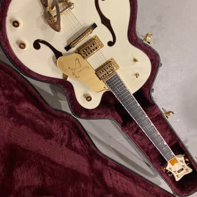 Gretsch G6136T-59 Vintage Select '59 Falcon with Bigsby 2016 - Present - Vintage White image 18