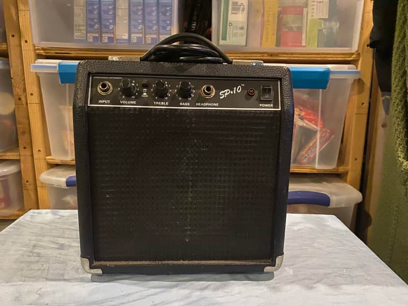 Squier SP10 1x6" 10w Guitar Combo Amp 2010s - Black image 1
