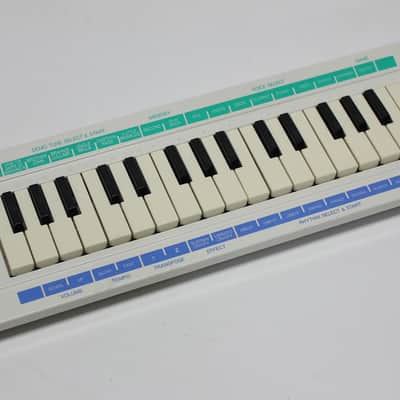 Vintage Yamaha PSS 20 PSS20 Mini Synthesizer Keyboard Portasound image 1