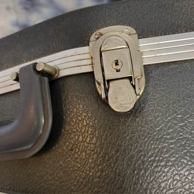 Vintage RARE 1971 Martin "Steal Me" Hard Shell Acoustic Guitar Case 16 Inch Blue Original Case Key image 12