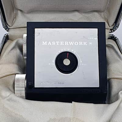 WORKING Masterwork M-100 Micro Transistor Radio w/ Box - Made In Japan - 1966 image 7