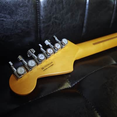 Fender American Ultra Stratocaster  - Arctic Pearl image 5