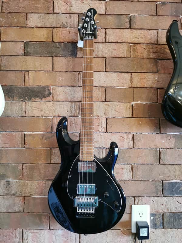 Ernie Ball Music ManSilhouette HH Double Locking Tremolo 2013Black image 1