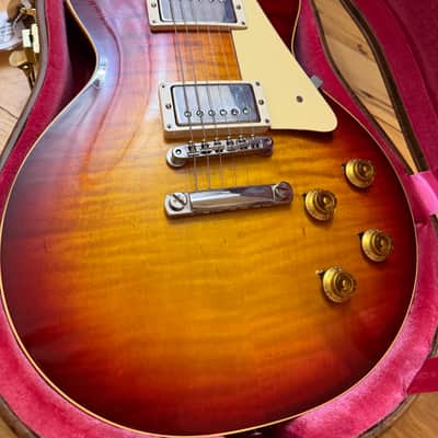 2024 Gibson Custom Shop 1959 Les Paul Standard Reissue (R9) – Murphy Lab Ultra-Light Aged - Factory Burst image 3