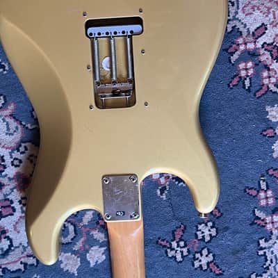 Hendrix Style lefty Rare Fender 1960’s Vintage Player Stratocaster Early 2000’s - Aztec Gold image 4