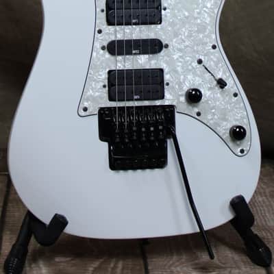 Ibanez RG350DX - White - Electric Guitar w/HC - 2005 image 2