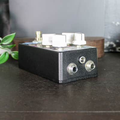 Preowned SoundLad Liverpool Clean Machine Preamp / EQ / Boost w/ Box image 3