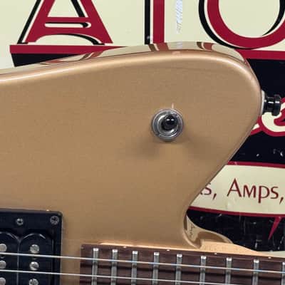 Fender Toronado GT HH Guitar with Case - MIK Made In Korea 2004 - Gold image 3