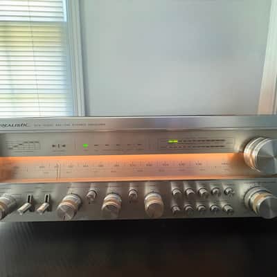 Realistic STA-2300 - Walnut image 1