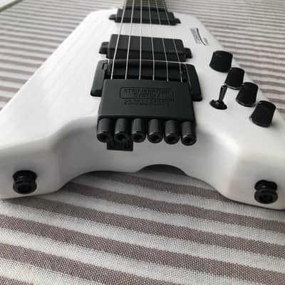 Steinberger Synapse ST-2FPA TranScale headless Baritone, gloss WHITE finish, OEM gig-bag with factory accessories image 4