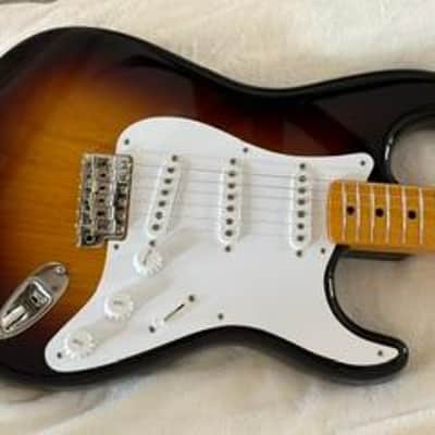 Fender Stratocaster 2025 - Sunburst