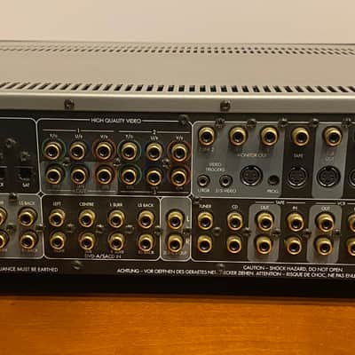 Arcam FMJ AV8 Preamp Processor – THX Ultra2 Certified, 7.1 Channels, Dolby/DTS, Silver image 2
